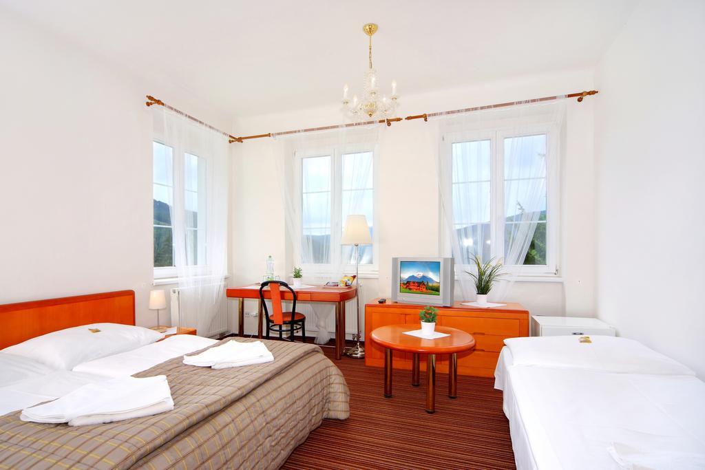 Palace Club Spindleruv Mlyn Ruang foto