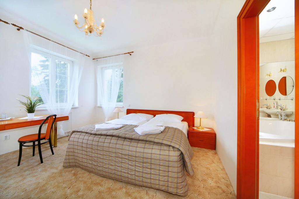 Palace Club Spindleruv Mlyn Ruang foto