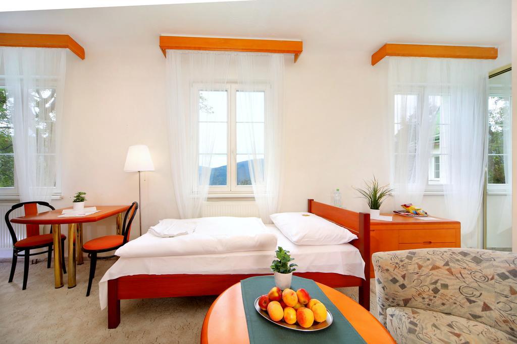 Palace Club Spindleruv Mlyn Ruang foto