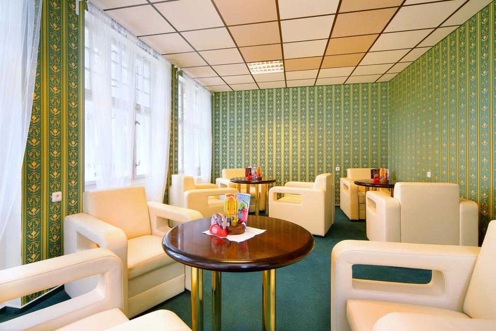 Palace Club Spindleruv Mlyn Bagian luar foto