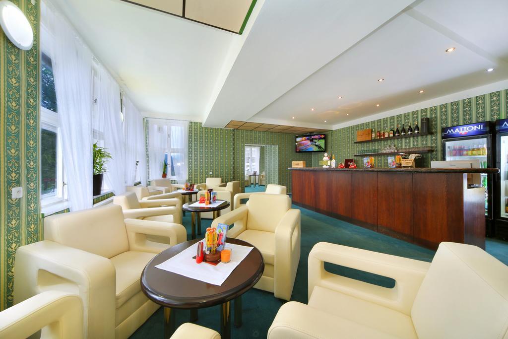 Palace Club Spindleruv Mlyn Bagian luar foto