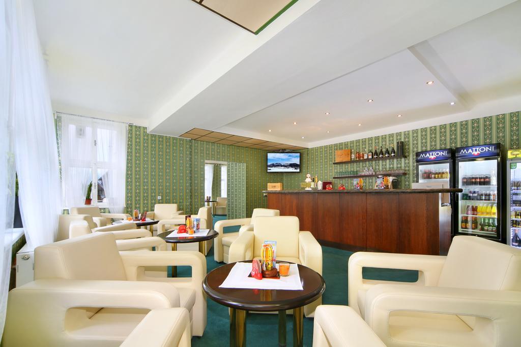 Palace Club Spindleruv Mlyn Bagian luar foto