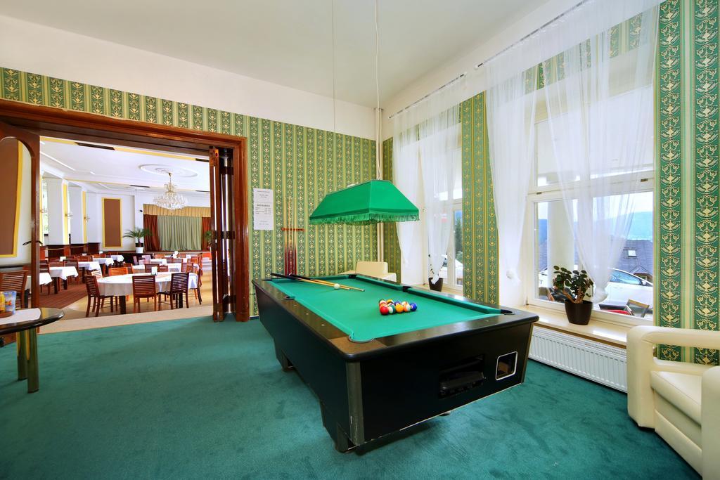 Palace Club Spindleruv Mlyn Bagian luar foto